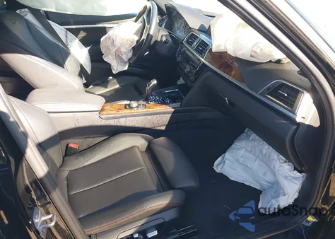 2018 BMW 330I xDrive z USA, uszkodzony, nr VIN WBA8D9C52JEM33131